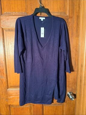 New York & Company Navy V-Neck Sweater Tunic